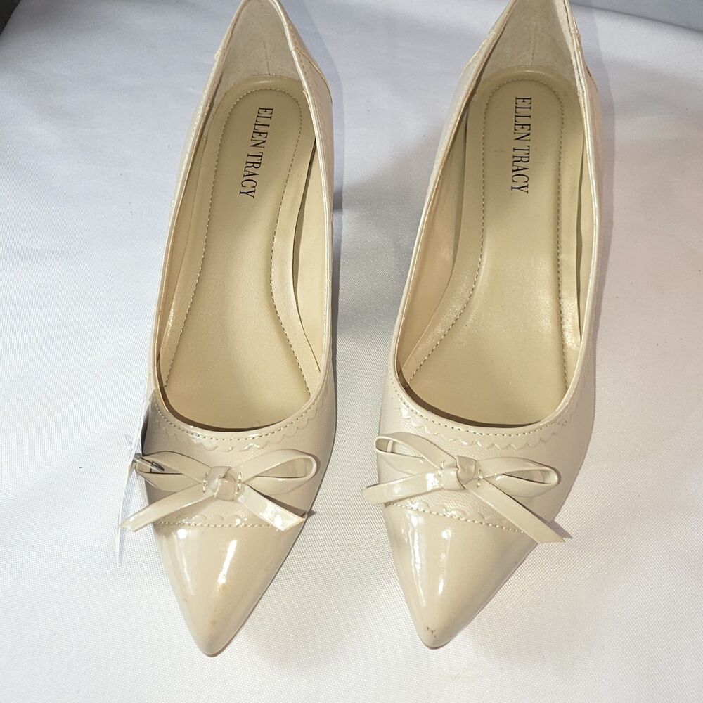 Eileen Tracy Taupe/Beige Shoes With Kitten Heels Bow Size 6M NWT Office